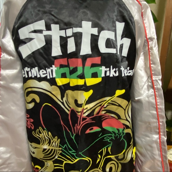 NWT Disney Lilo & Stitch 626 Tiki Terror jacket - Picture 3 of 13